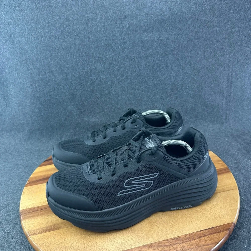 Skechers GoRun Max Cushioning Delta Mens 11 Extra Wide Black Shoes 220613WW